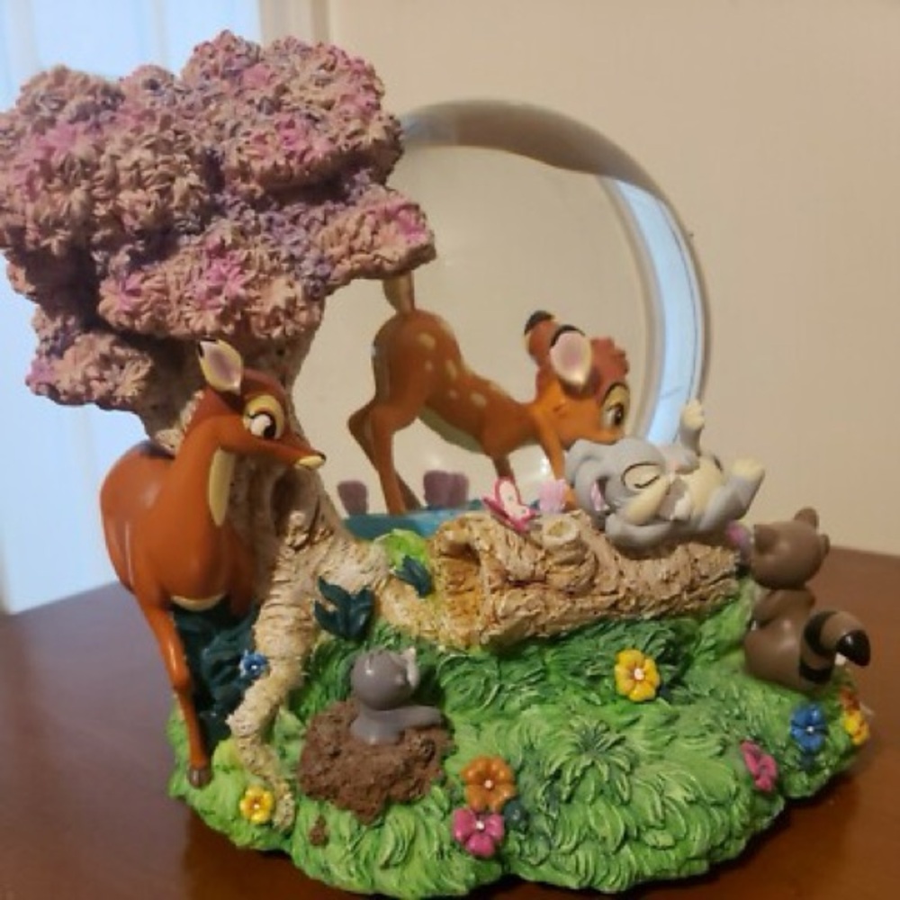 NEW IN BOX DISNEY Bambi Snow Globe with Forest Animals and Musical Wind Up - Picture 11 of 12